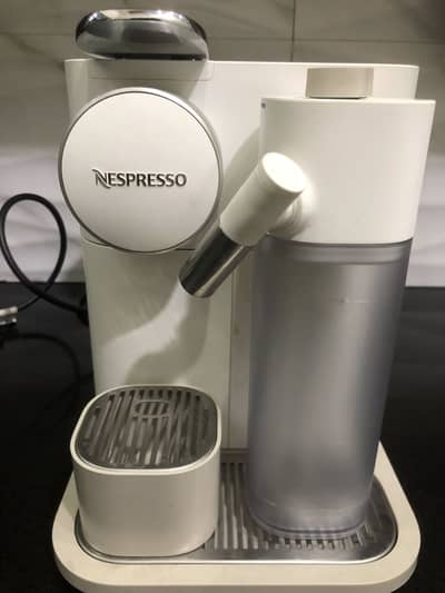 Nespresso Gran Lattissima Coffee Machine