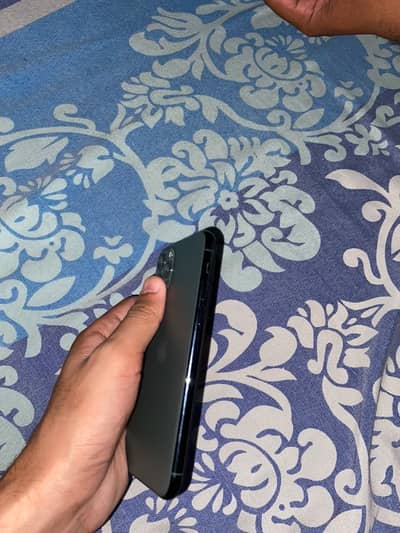 Apple iPhone 11 Pro