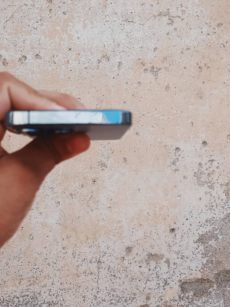 Apple iPhone 13 Pro 3