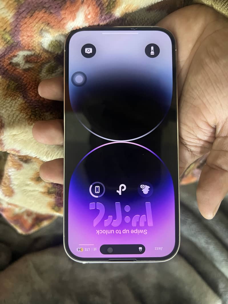 Apple iPhone 14 Pro 1