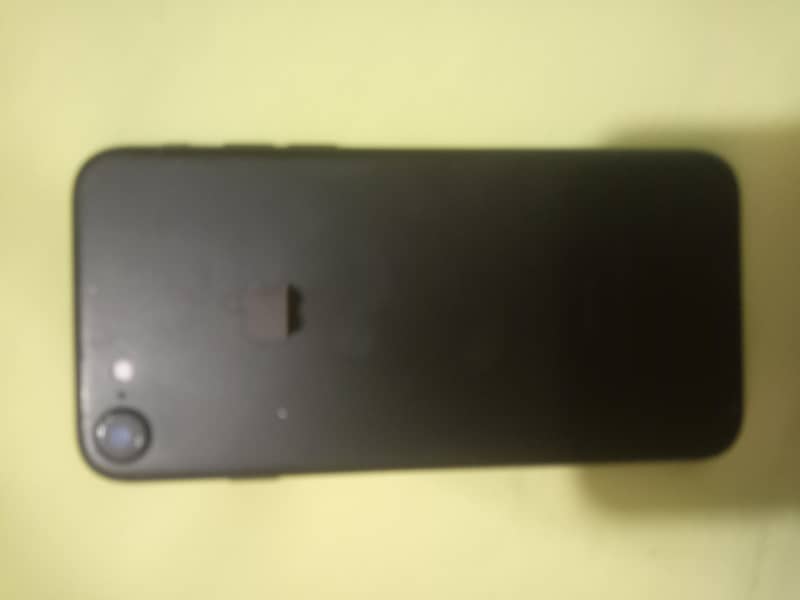 Apple iPhone 7 4