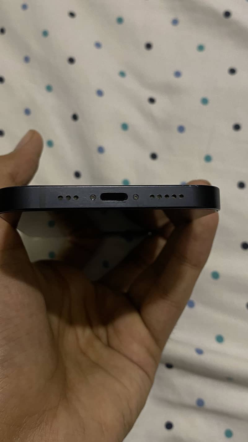 Apple iPhone 12 2