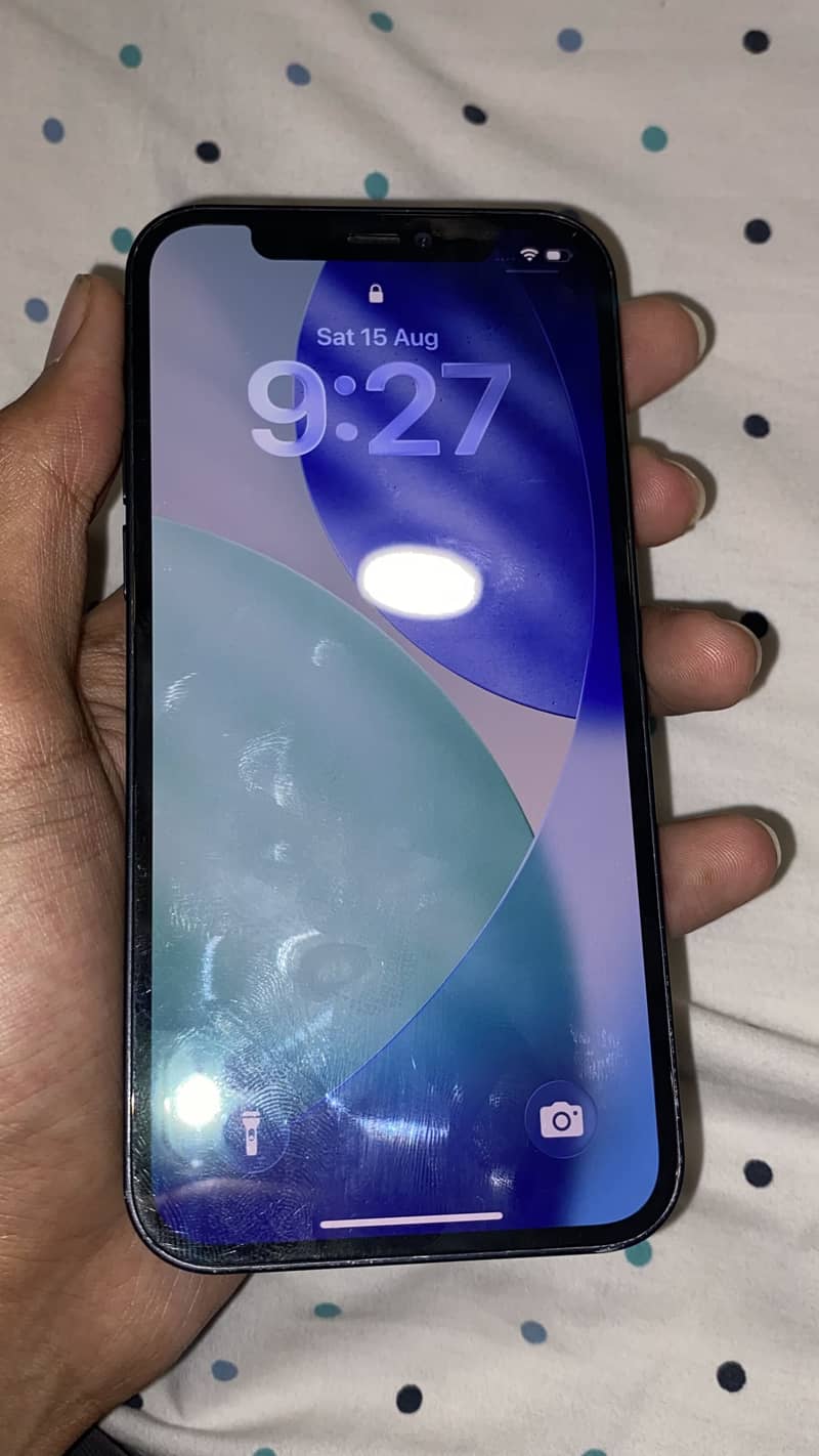 Apple iPhone 12 6