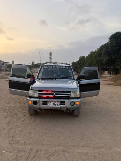 Mitsubishi Pajero 2007