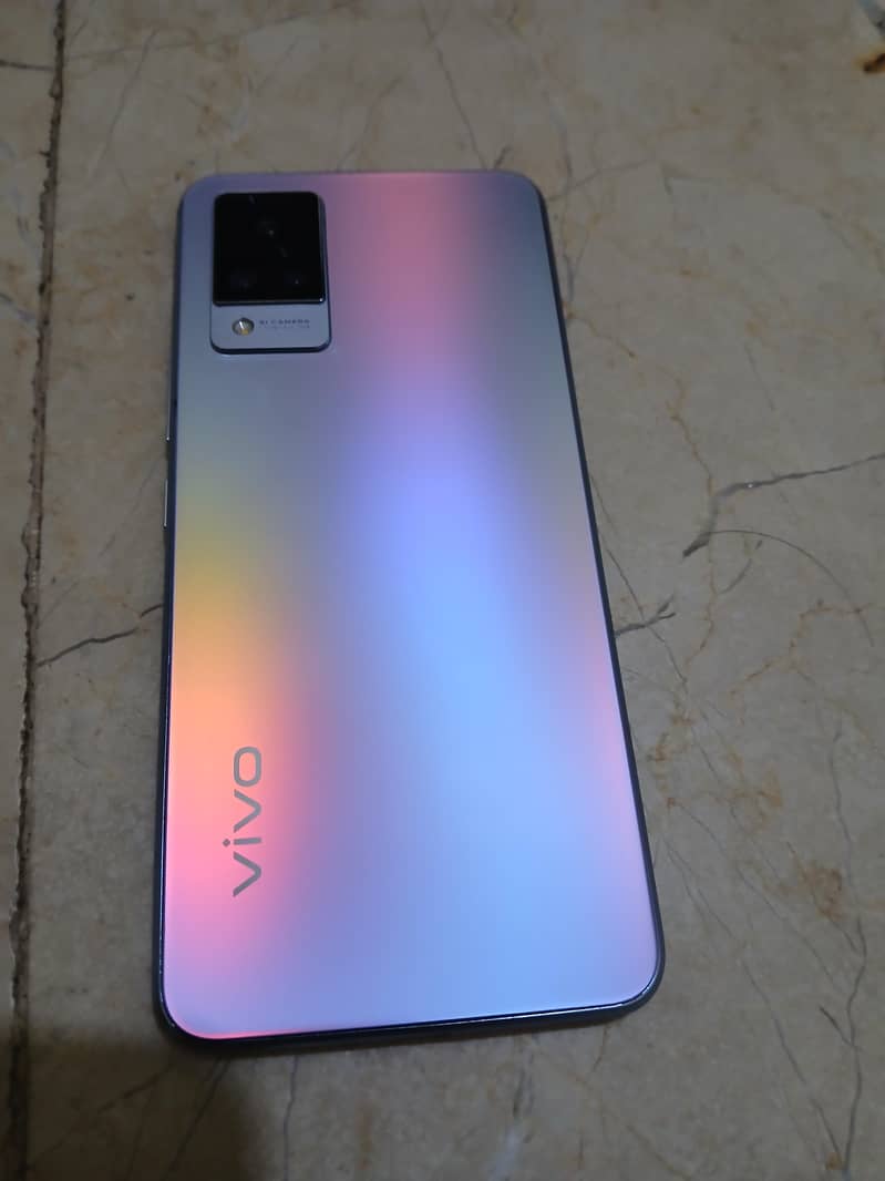 Vivo V21 0