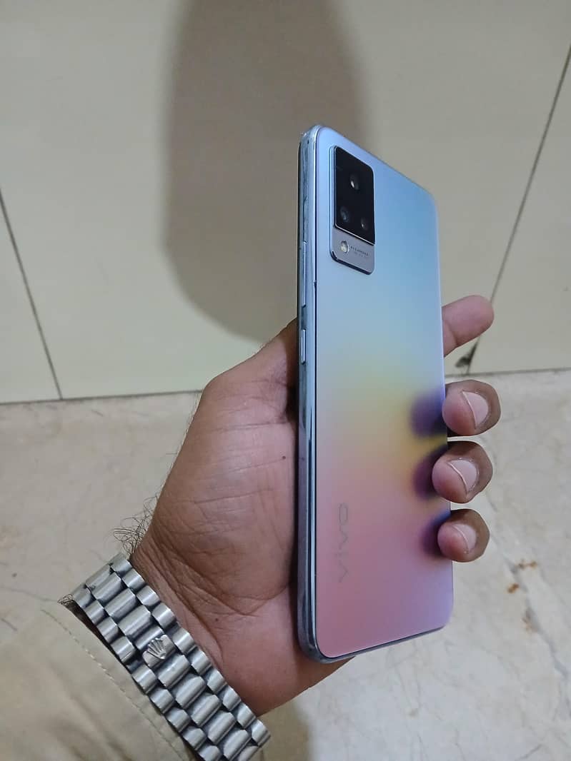 Vivo V21 2