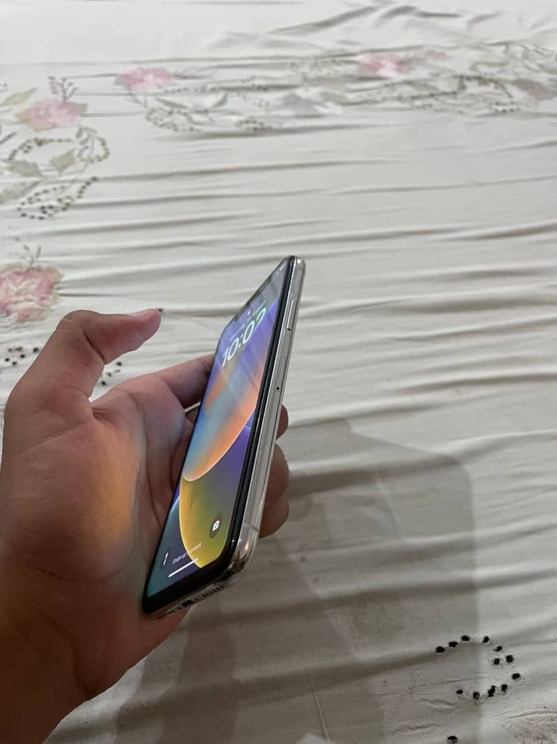 Apple iPhone X 2