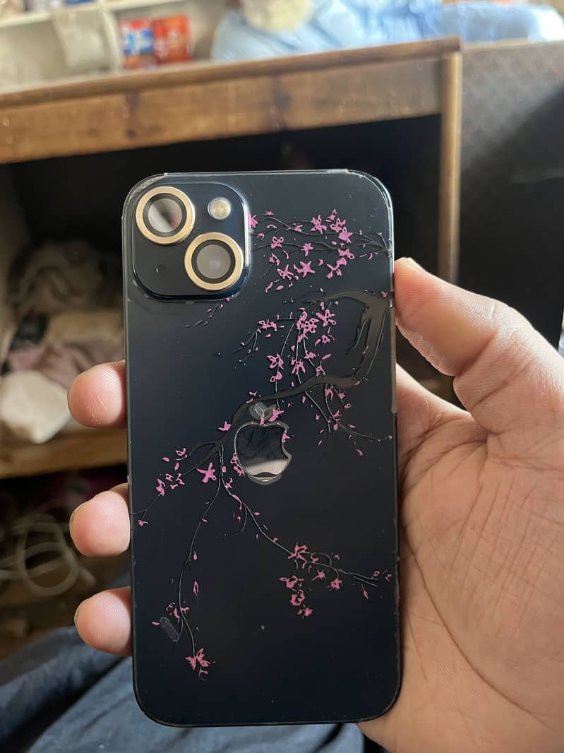 Apple iPhone 13 2