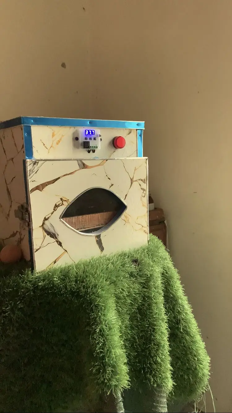 Brand new 25 eggs semi auto incubator — photo 3
