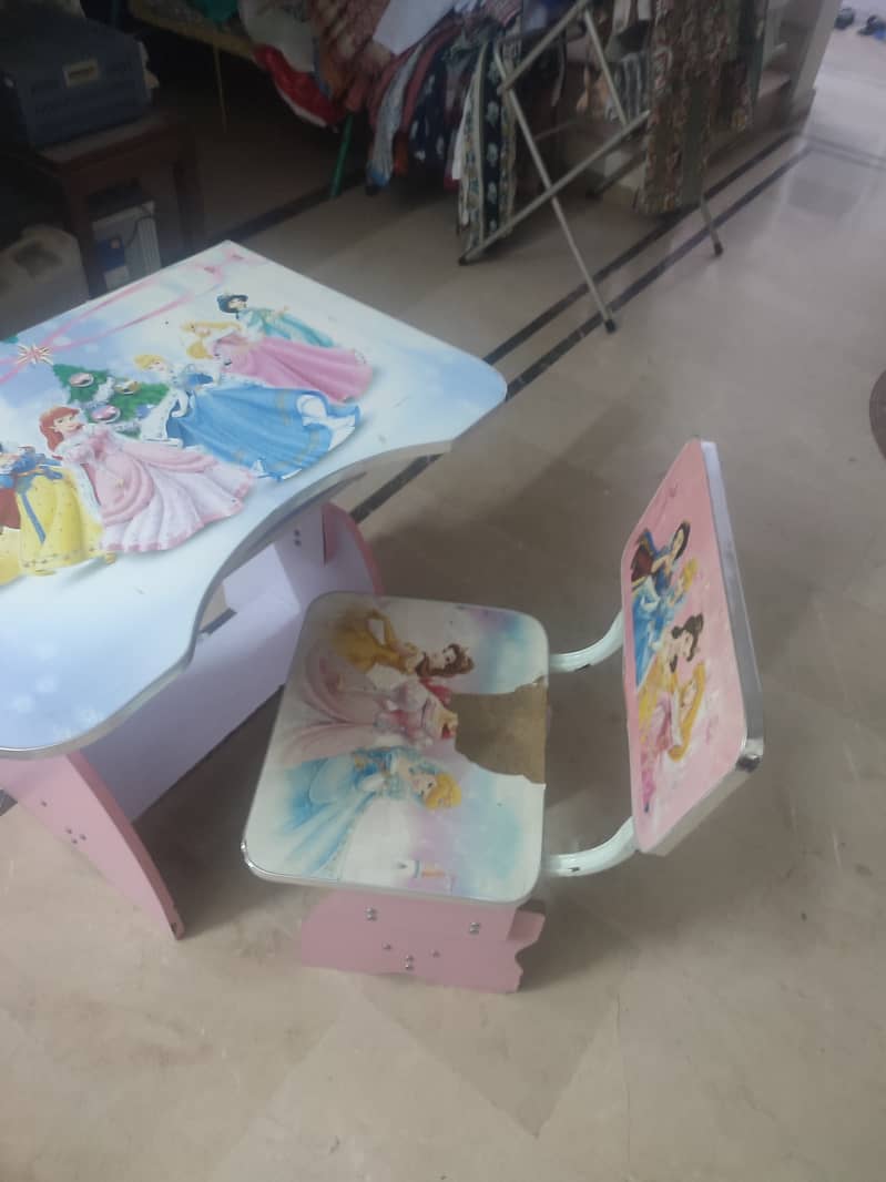 Kid study table 3