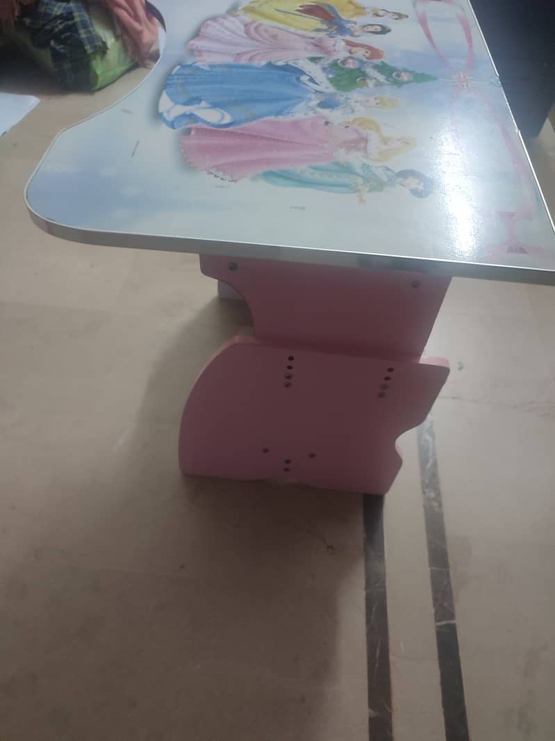 Kid study table 4