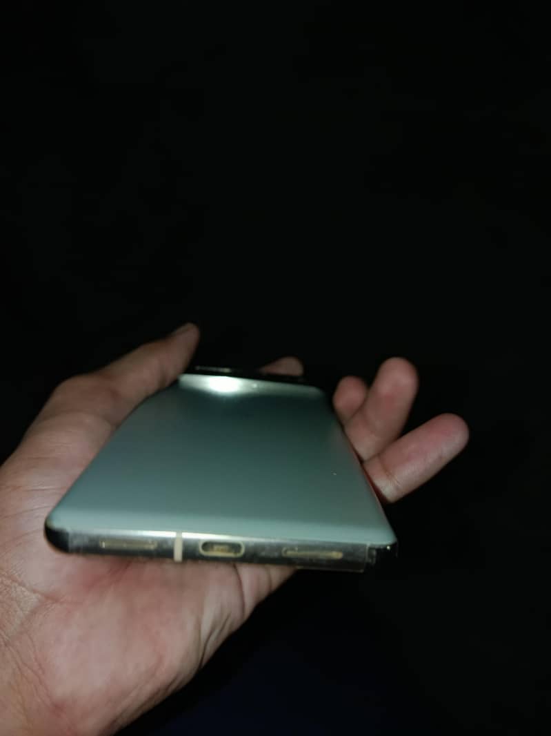 Google Pixel 7 Pro 6