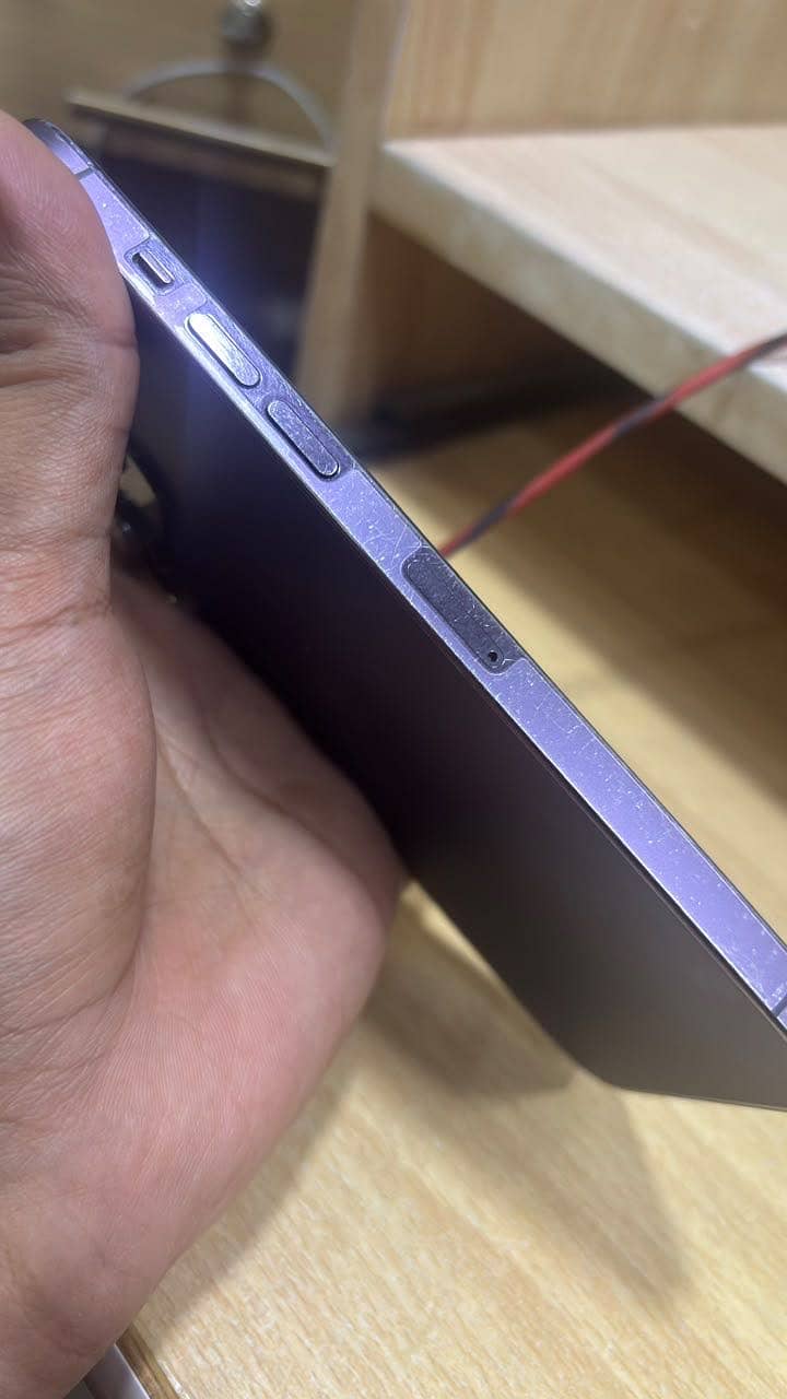 Apple iPhone 14 Pro Max 1
