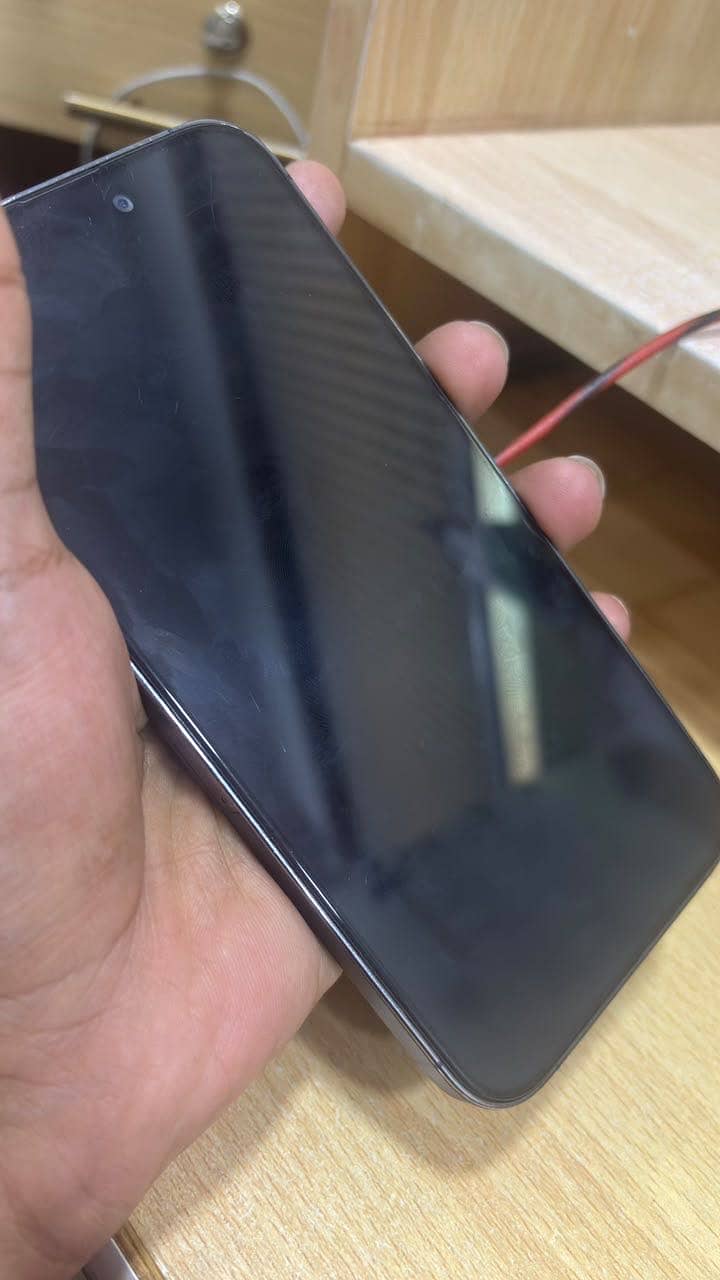 Apple iPhone 14 Pro Max 6