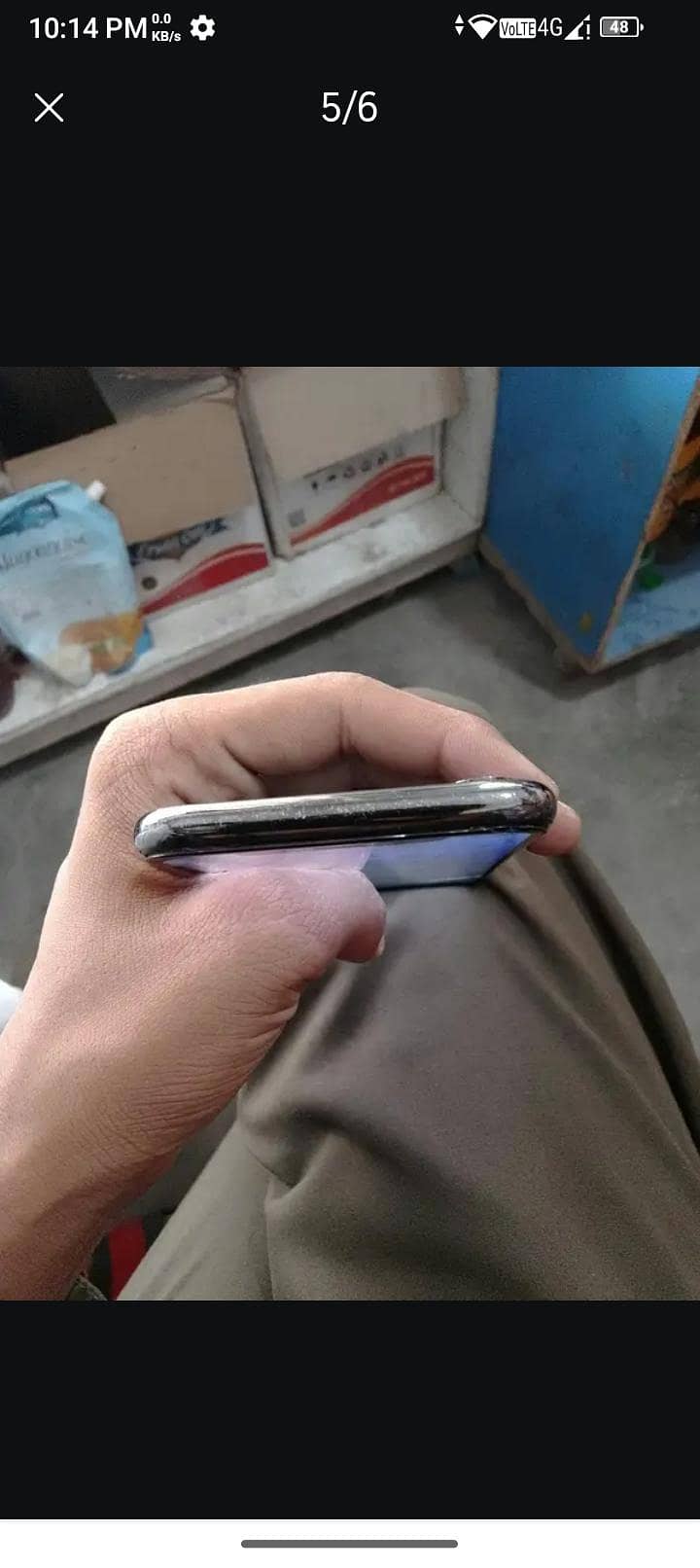 Apple iPhone X 4