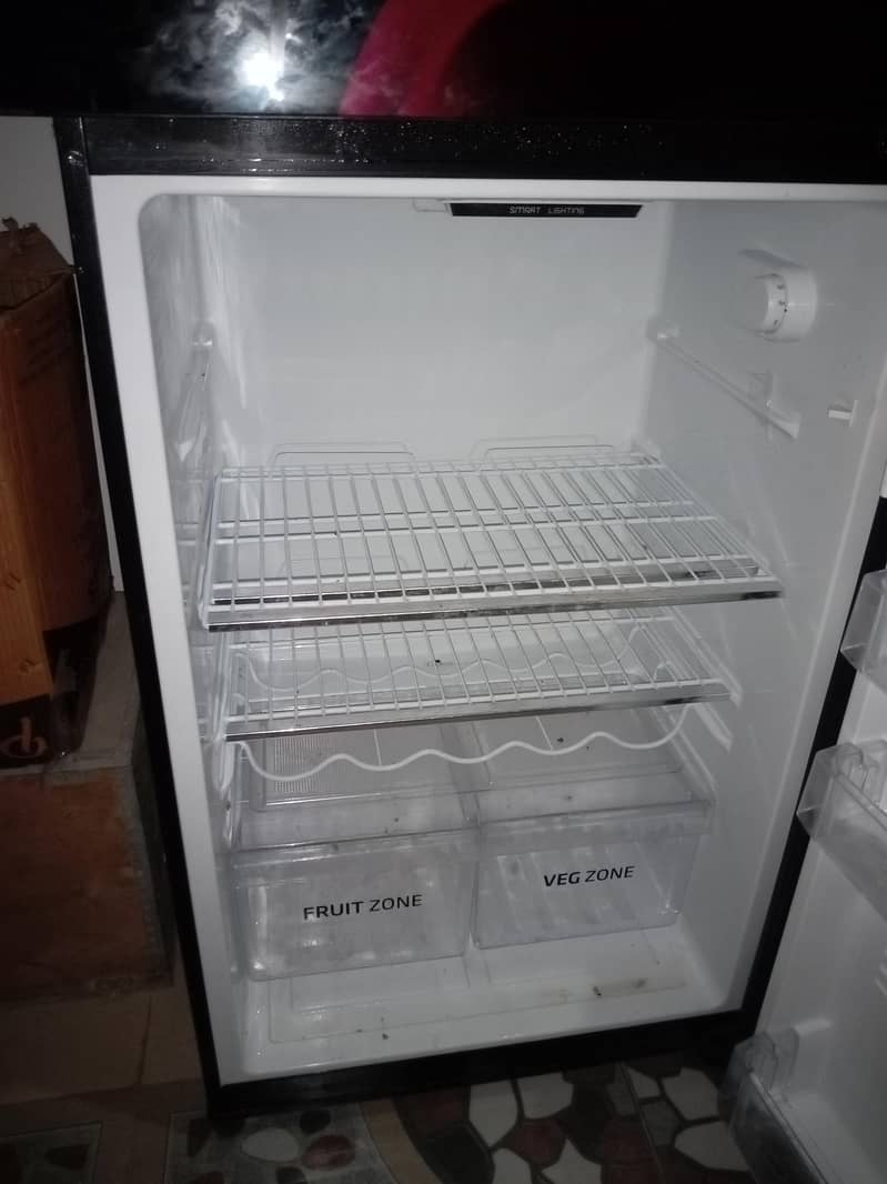 Refrigerator 1
