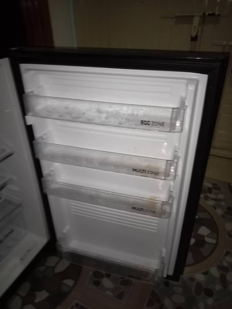 Refrigerator 4