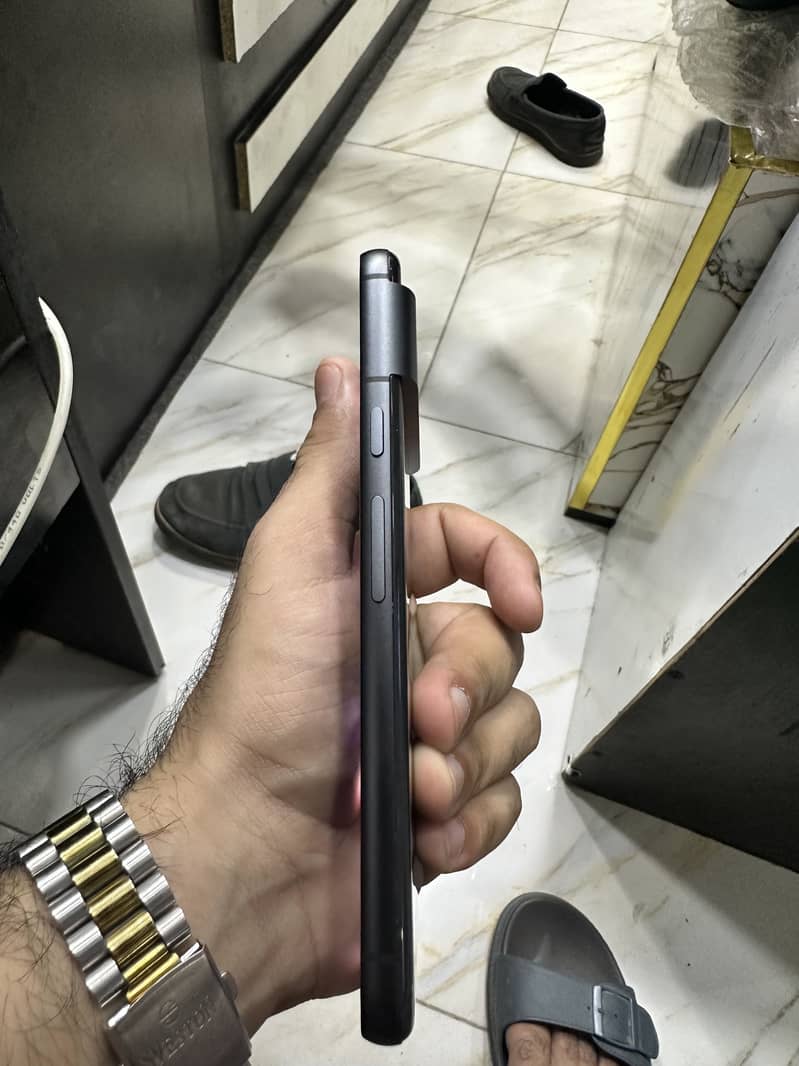 Google Pixel 8 2