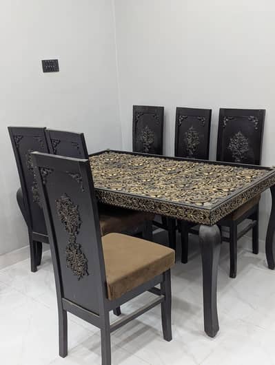 1 dining table hey or 6 chairs hein