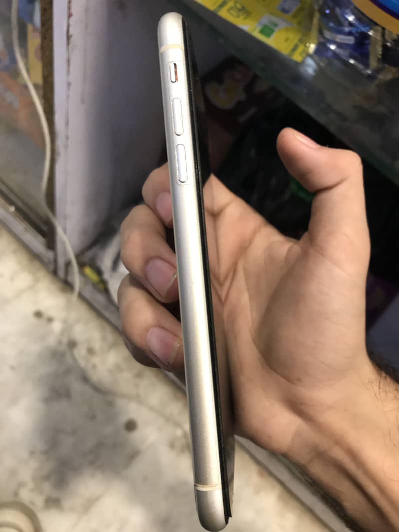 Apple iPhone 11 2