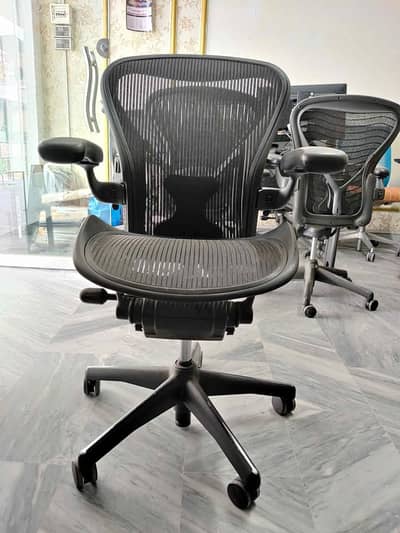 Genuine Herman Miller Aeron Chair – Fully Adjustable, PostureFit SL