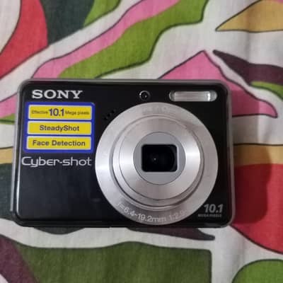 Sony camera for kids and keepings as an old valuable belongings.