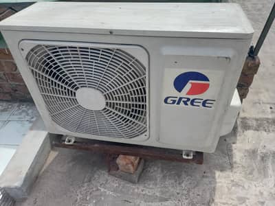 Gree 1 ton AC in perfect Working condition
