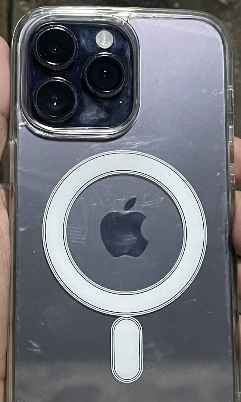 Apple iPhone 14 Pro Max 1