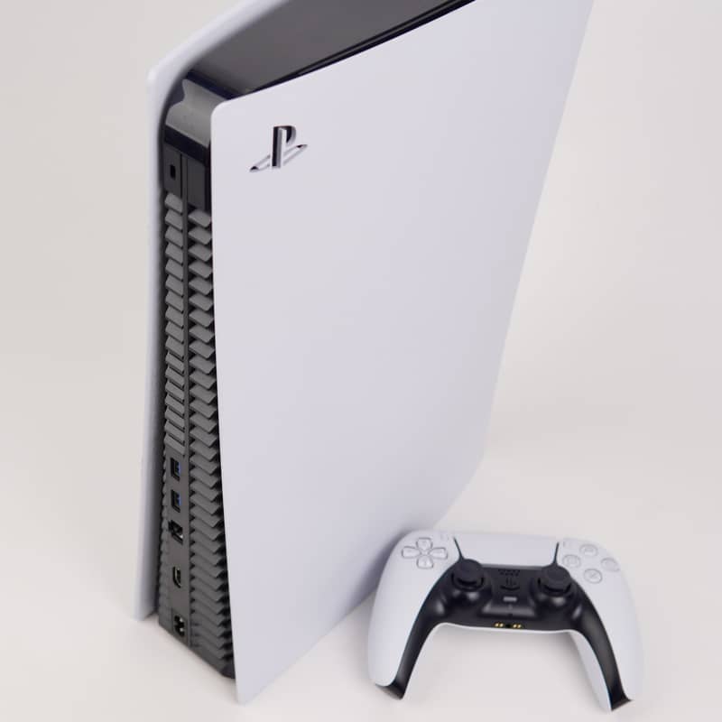 PlayStation 5 Disk model with 1 Controller 1