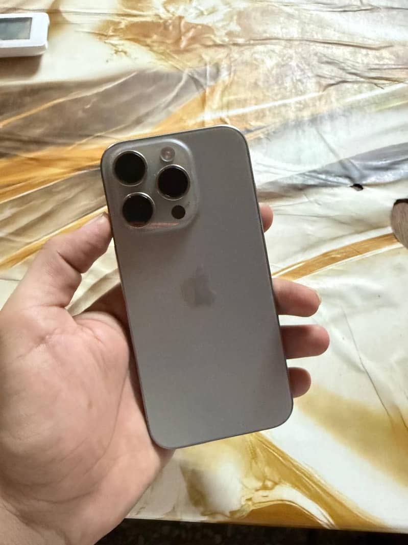 Apple iPhone 15 Pro 1