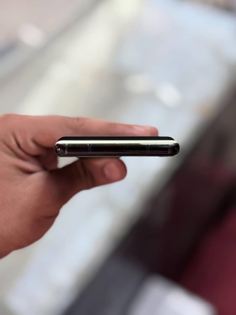 Google Pixel 6 4