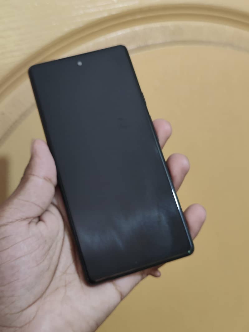 Google Pixel 6 4