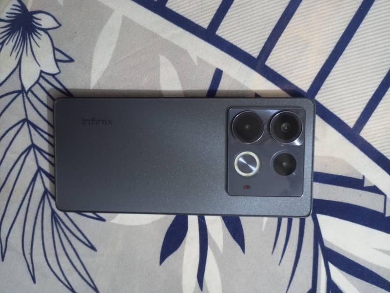 Infinix Note 40 1