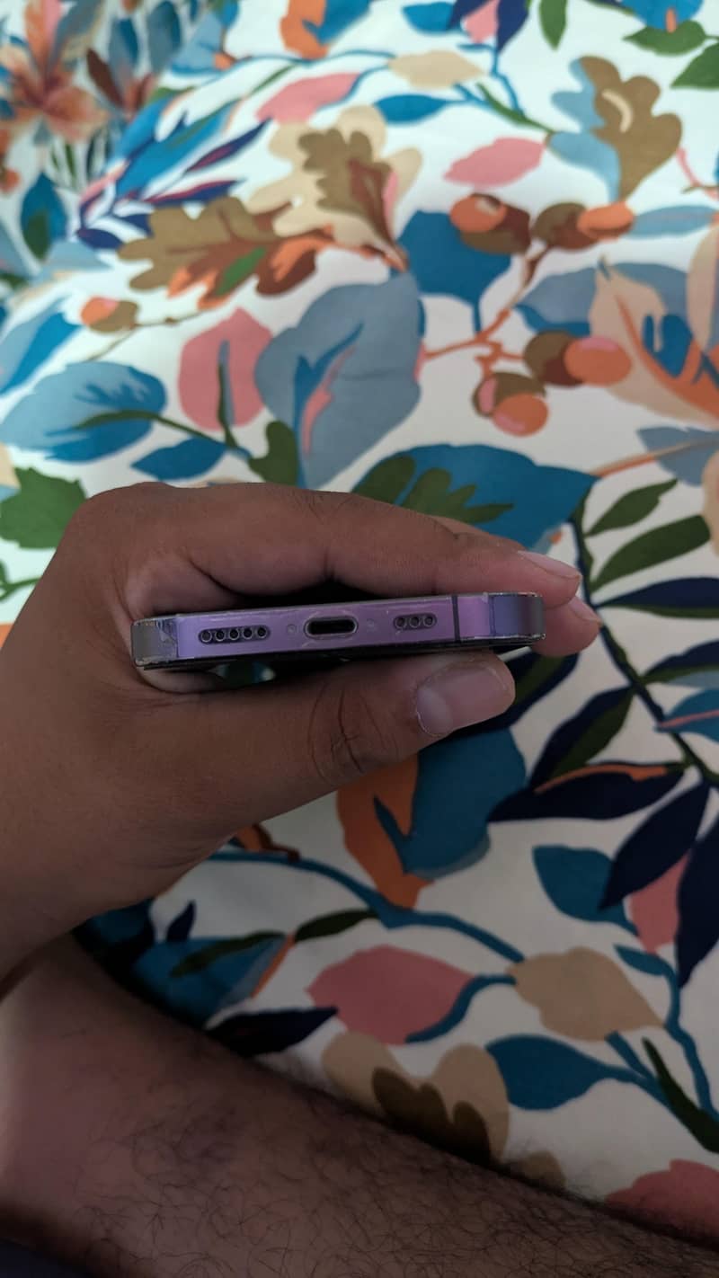 Apple iPhone 14 Pro 1