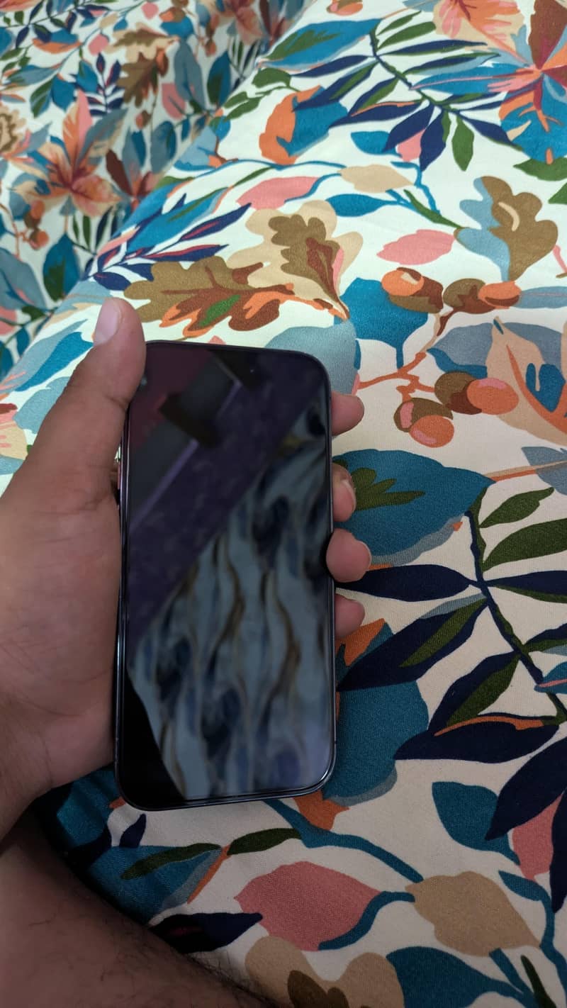 Apple iPhone 14 Pro 4