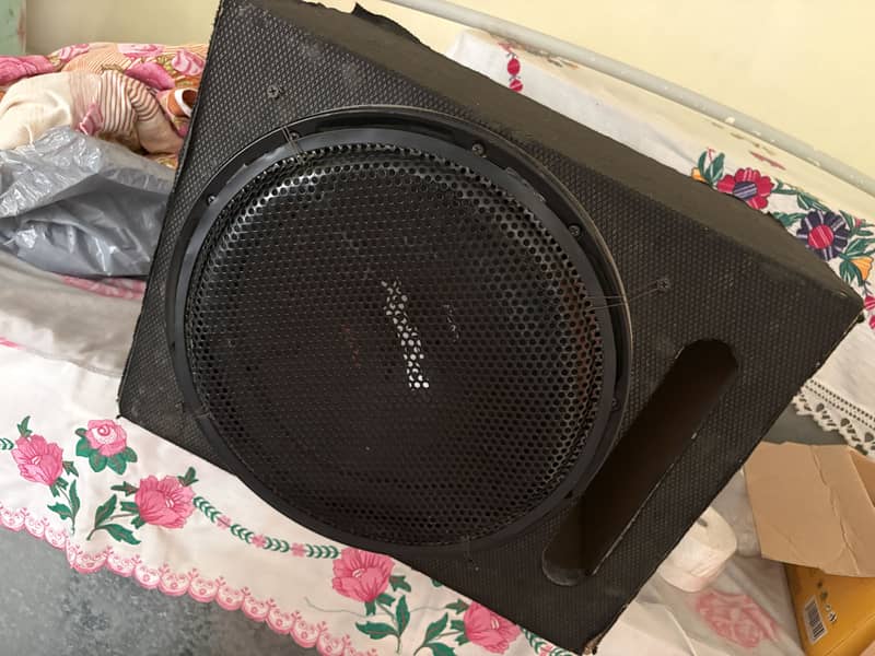 SONY explode woofer and Amplifier 0