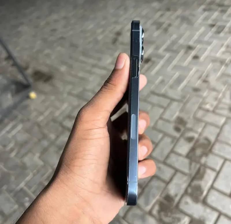 Apple iPhone 13 Pro Max 7