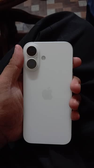 Apple iPhone 16 10/10 condition for sale