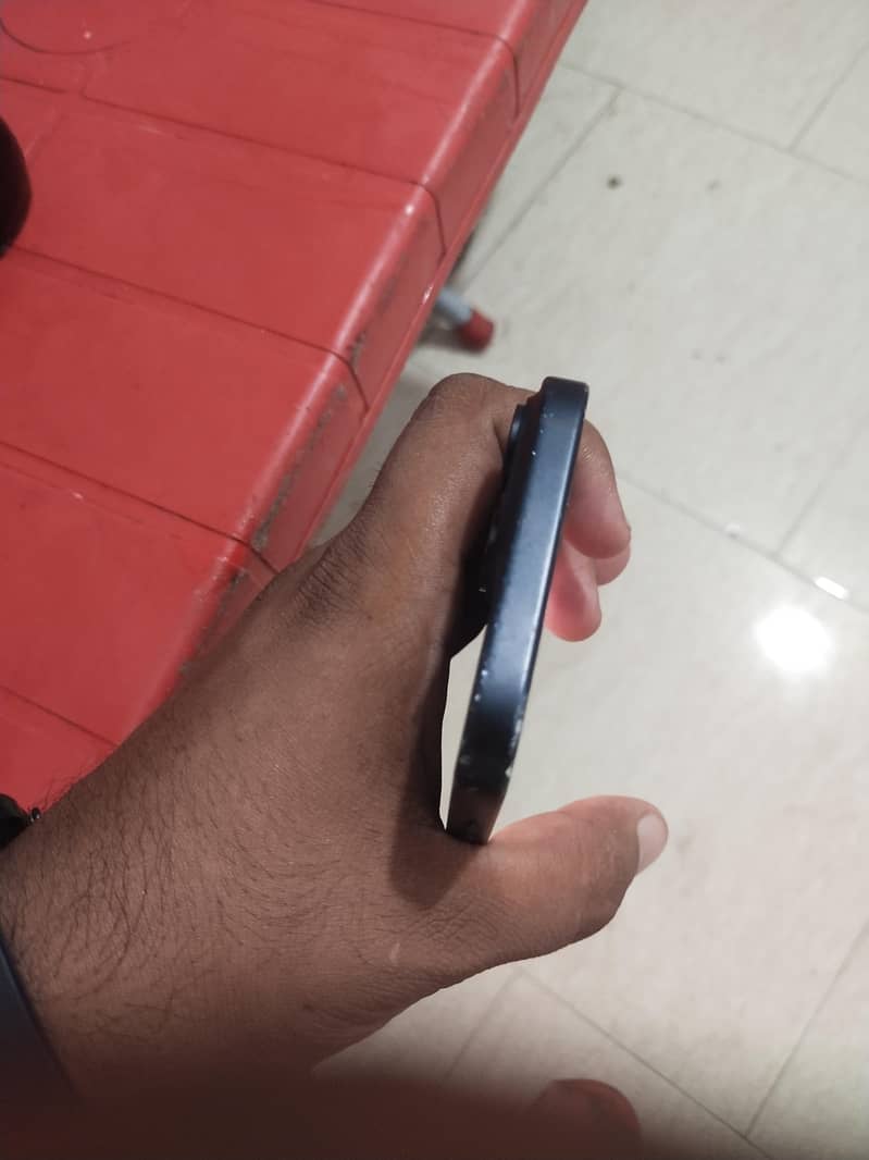 Apple iPhone 15 5