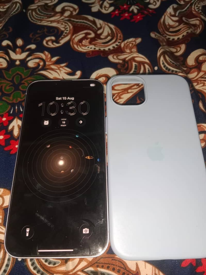 Apple iPhone 14 plus 3