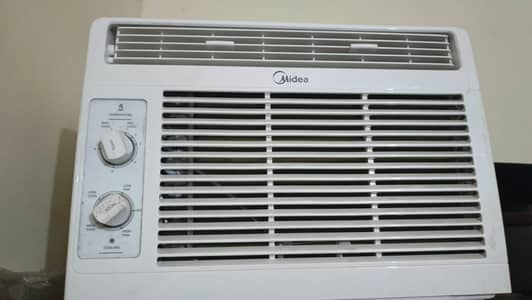 Midea Window AC (Manual / Analog) – Good Working Condition