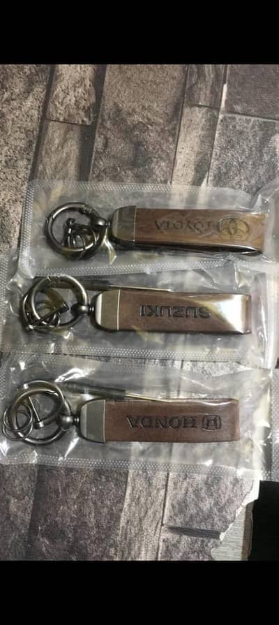 PREMIUM KEYCHAINS WITH SCREW DRIVER LEATHER TOP