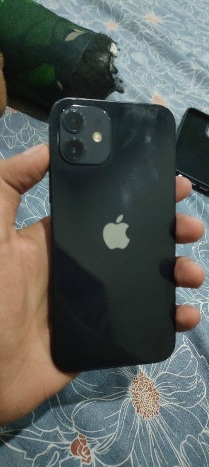 Apple iPhone 12 0