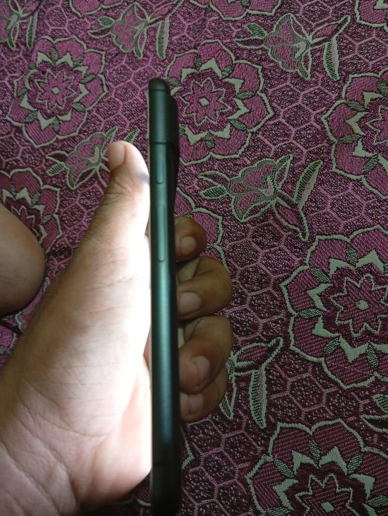 google pixel 8 4