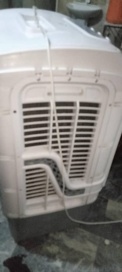 urgent selling only 4 month use