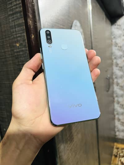 Vivo Y17