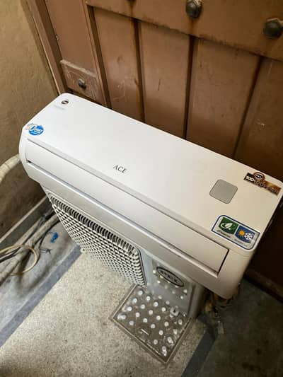 New conPEL DC inverter ac  1 ton  bohat Kam used huwa hai03095449689