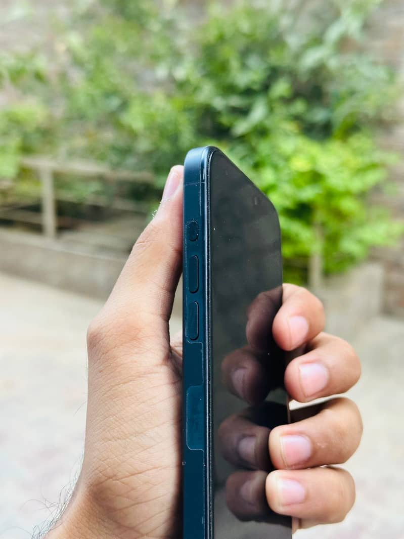 Apple iPhone 15 Pro 5