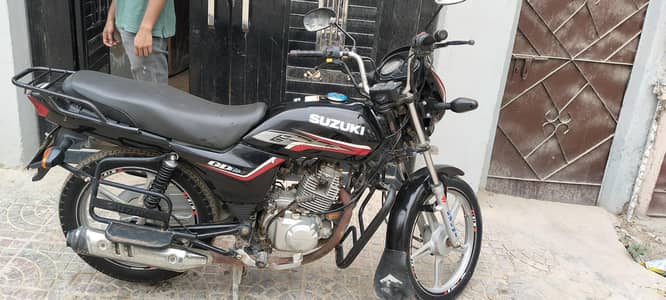Suzuki GD 110 – Excellent Condition – Original Documents