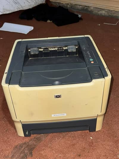 HP leaser jet printer p2015 d